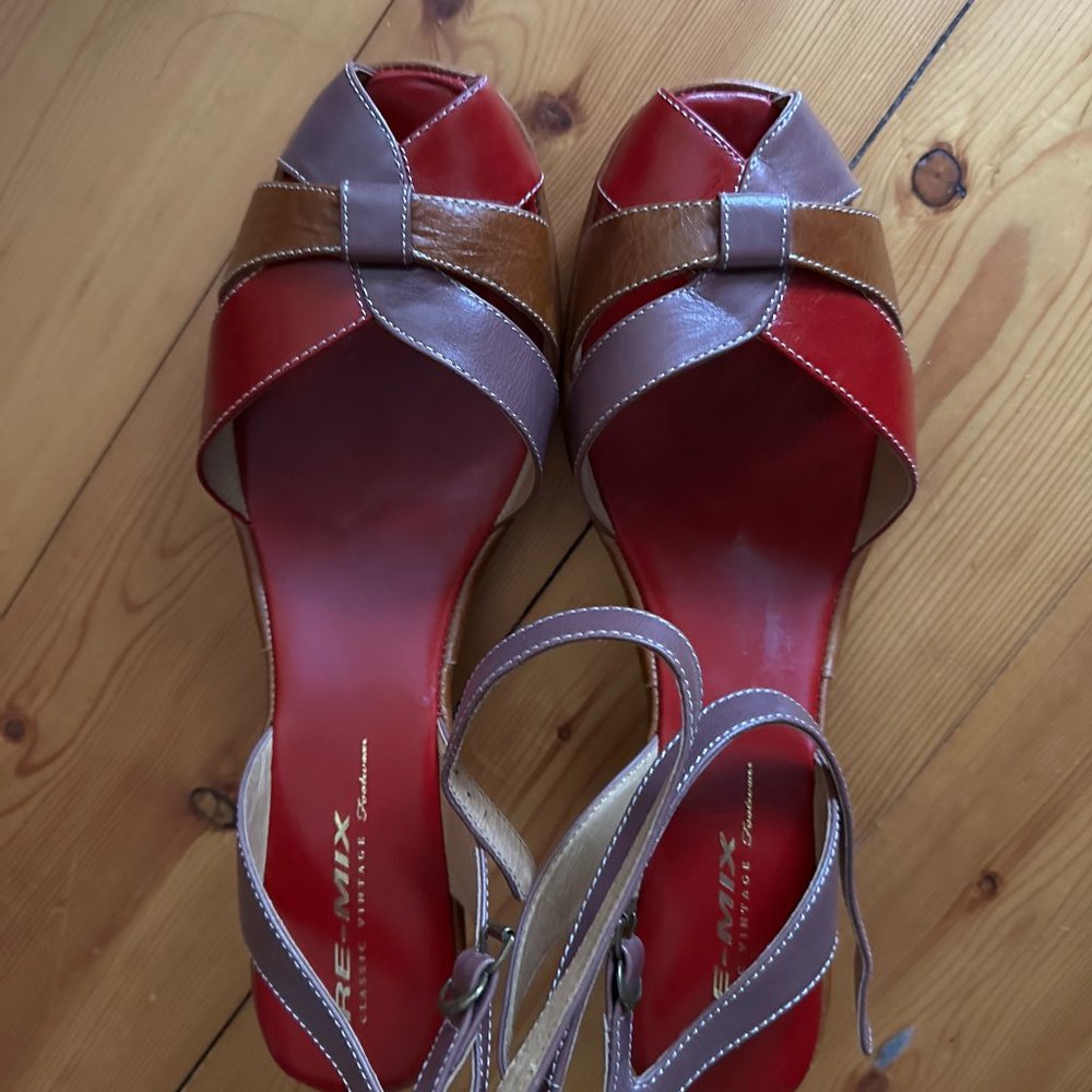 REMIX Vintage Sandal